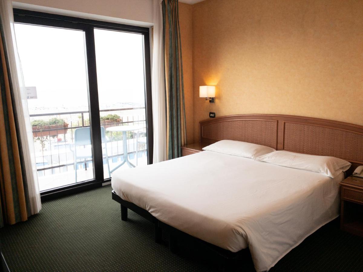 Hotel Santa Maria Chiavari Exteriör bild