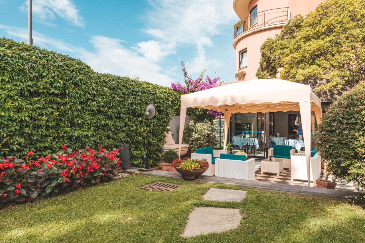 Hotel Santa Maria Chiavari Exteriör bild