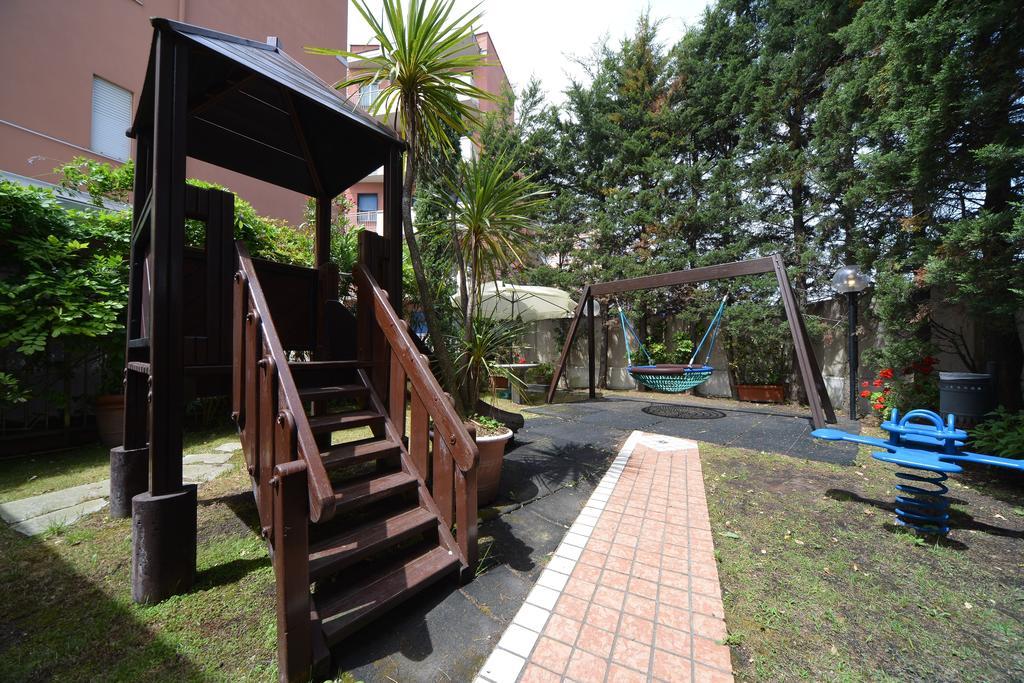 Hotel Santa Maria Chiavari Exteriör bild